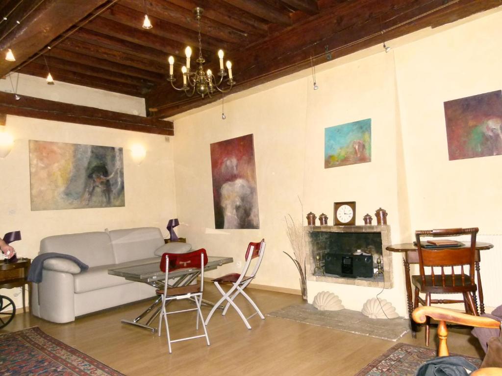 Vieux Lyon Cour Renaissance Daire Oda fotoğraf